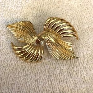 Vintage Gold-Tone Brooch